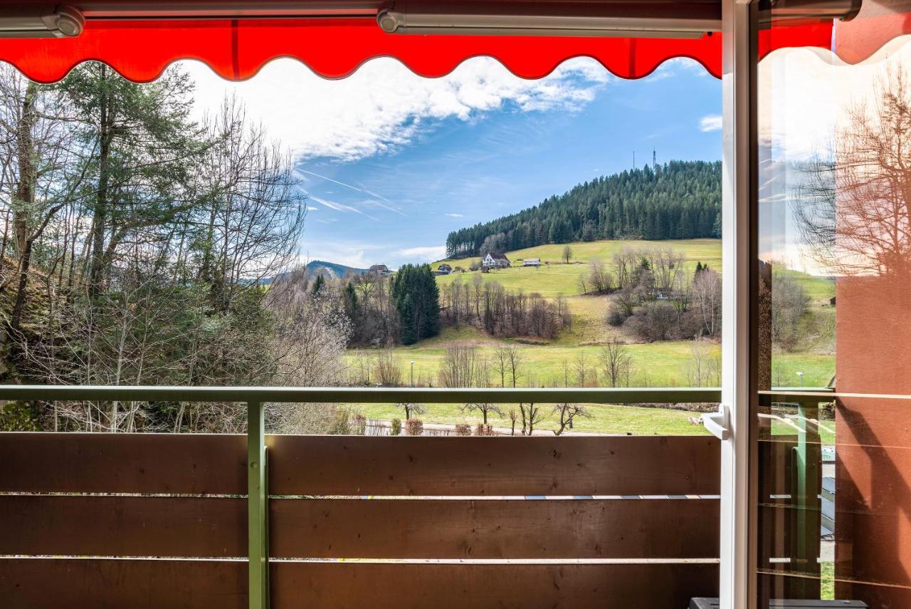 Апартаменти Schwarzwald Woelkchen Баїрсбронн Екстер'єр фото